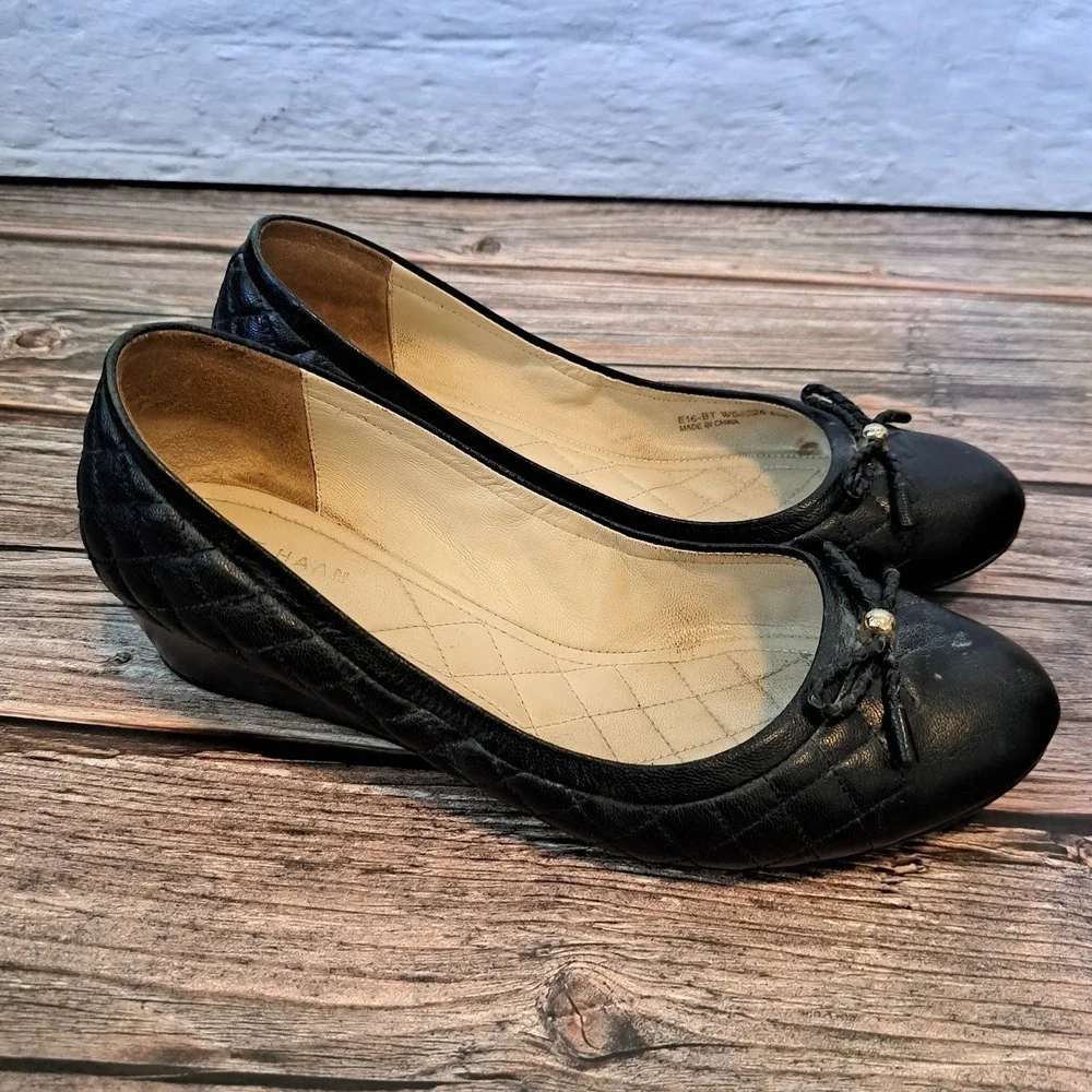 Cole Haan Black Quilted Leather Wedge Heels Braided Bow WOMens 8.5B